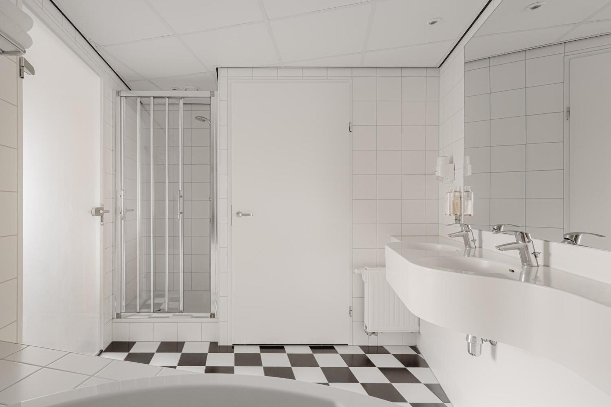 Leonardo Hotel Hengelo City Center Ngoại thất bức ảnh